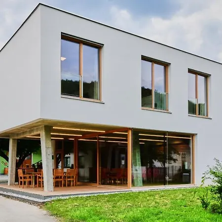 Ferienwohnung am Weingut Eisenbock Strass  Exterior foto